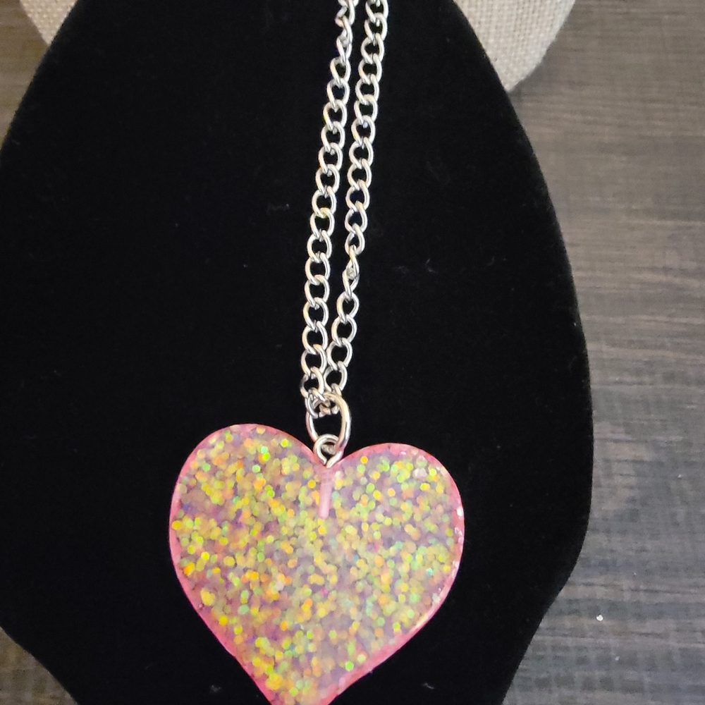 Pink Sparkling 💖 Heart Necklacr